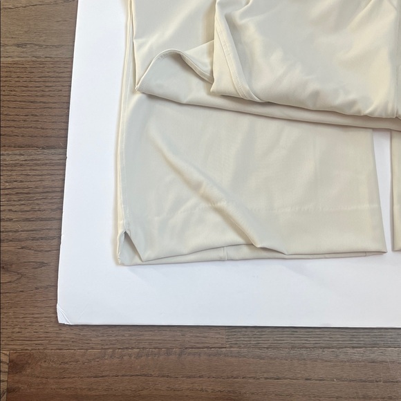 Victoria's Secret Classic Cream Wide Leg Pants - Picture 12 of 15